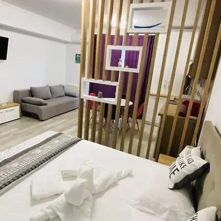 Apartment Lyvan's - Mamaia Nord *