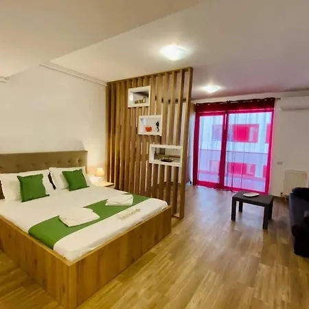 Lyvan's - Mamaia Nord * Navodari
