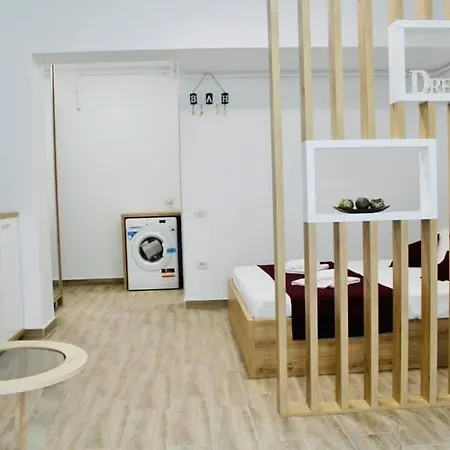 Lyvan's - Mamaia Nord Apartment Navodari
