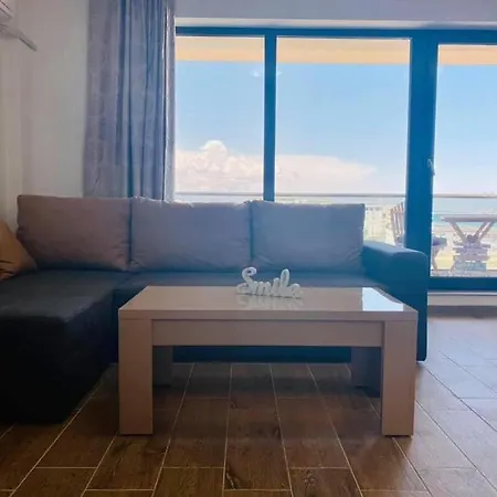 Lyvan's - Mamaia Nord * Navodari