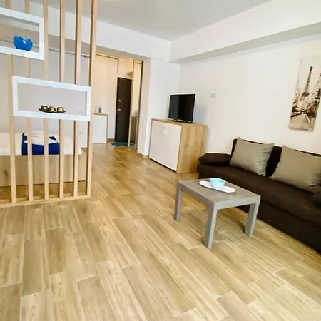 Lyvan's - Mamaia Nord Navodari