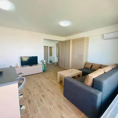 Lyvan's - Mamaia Nord Apartment Navodari