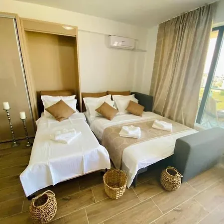 Lyvan's - Mamaia Nord Navodari