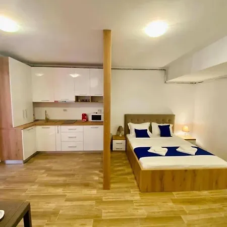 Apartment Lyvan's - Mamaia Nord *
